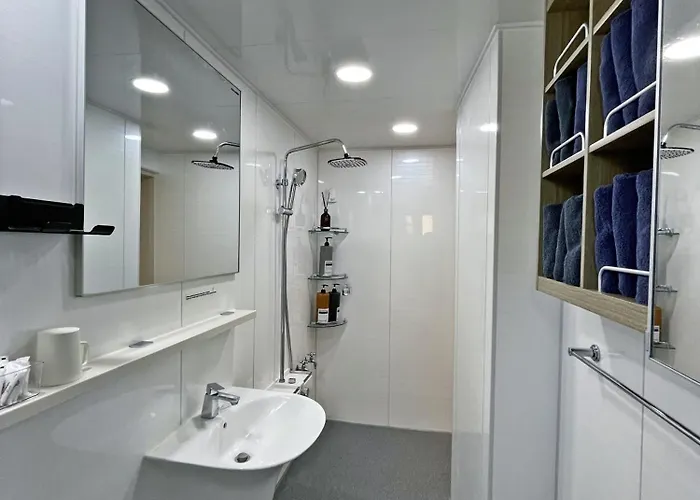 Apartment Hongdae 3br 6 Queen Beds 6 Min Walk Seoul