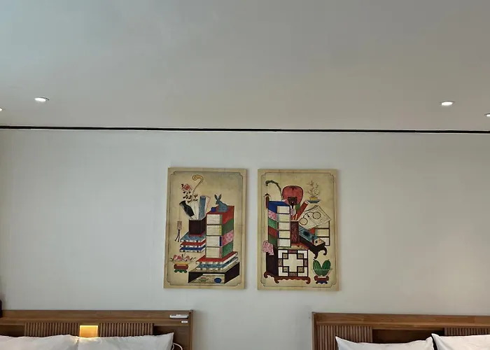 Hongdae 3br 6 Queen Beds 6 Min Walk * Seoul
