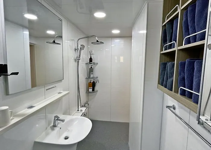 Apartment Hongdae 3br 6 Queen Beds 6 Min Walk Seoul