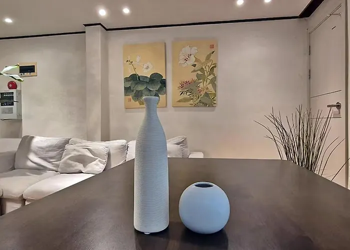 Apartment Hongdae 3br 6 Queen Beds 6 Min Walk Seoul